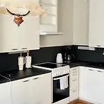 Ilona Apartment, Escape 2 * קוטקה