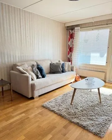 Ilona Apartment, Escape 2 アパート